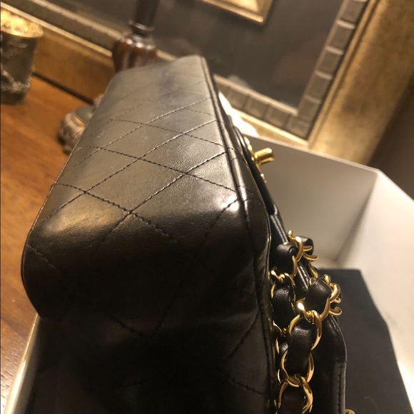 ***SOLD ***Authentic Chanel Classic Double Flap - Picture 4 of 16